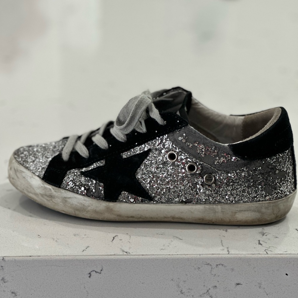 Golden Goose silver/ black size 36 shoe. - Picture 4 of 13
